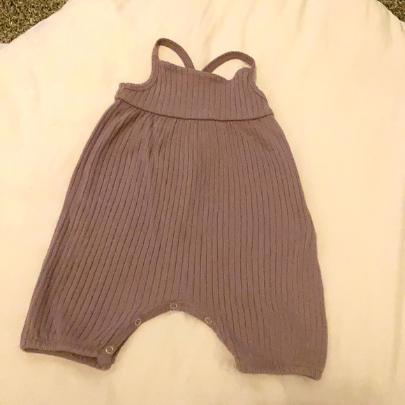 kate quinn Other - Kate Quinn purple ribbed romper